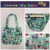 Medium Tote Bag - Llamas